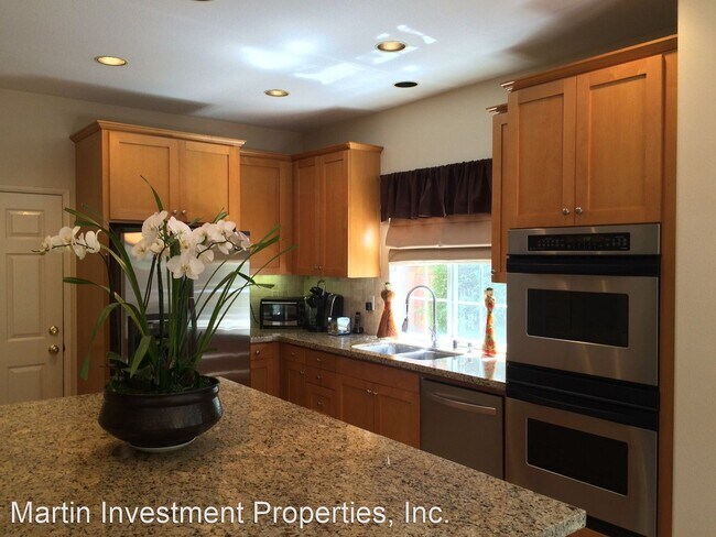 Foto del edificio - 4 br, 3.5 bath House - 39 Commonwealth