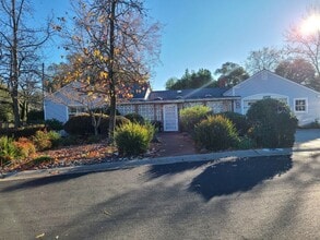 Building Photo - 196 Orrin Dr