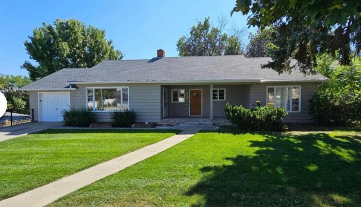 Primary Photo - 514 Avenue D
