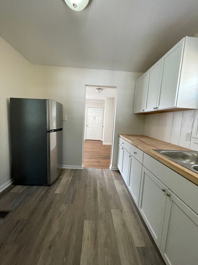 Building Photo - COME RELAX IN YOUR NEW HOME!