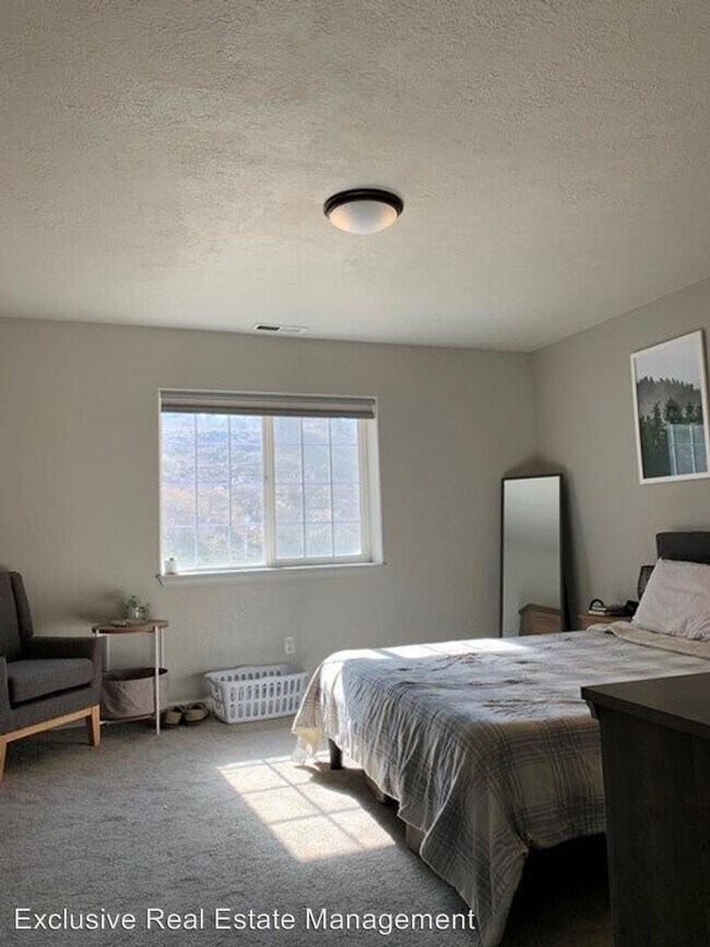 Foto del edificio - 3 br, 2 bath House - 2038 California Avenue