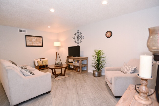 3 Corners West apartments — community photo - 3 Corners West