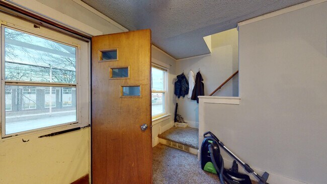 Foto del edificio - Walk to Restaurants and Shopping