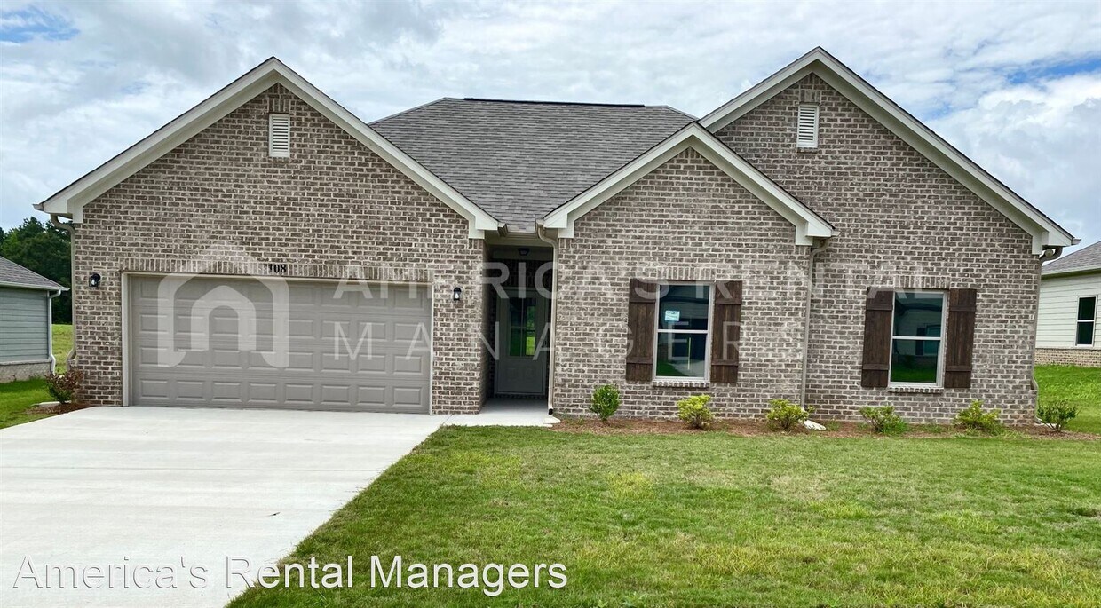 Primary Photo - 4 br, 2 bath House - 108 Ballington Way