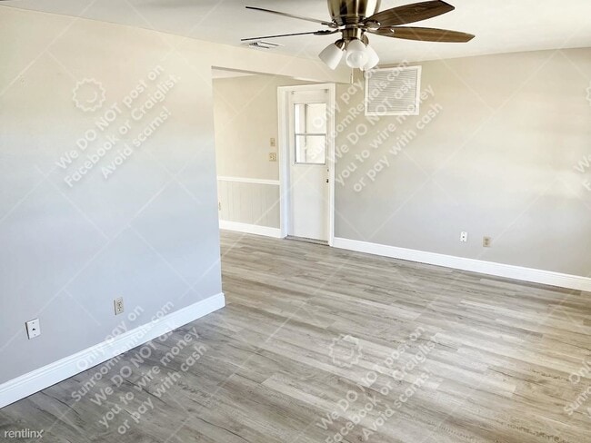 Building Photo - 3 br, 1 bath House - 4024 Menlo Ct