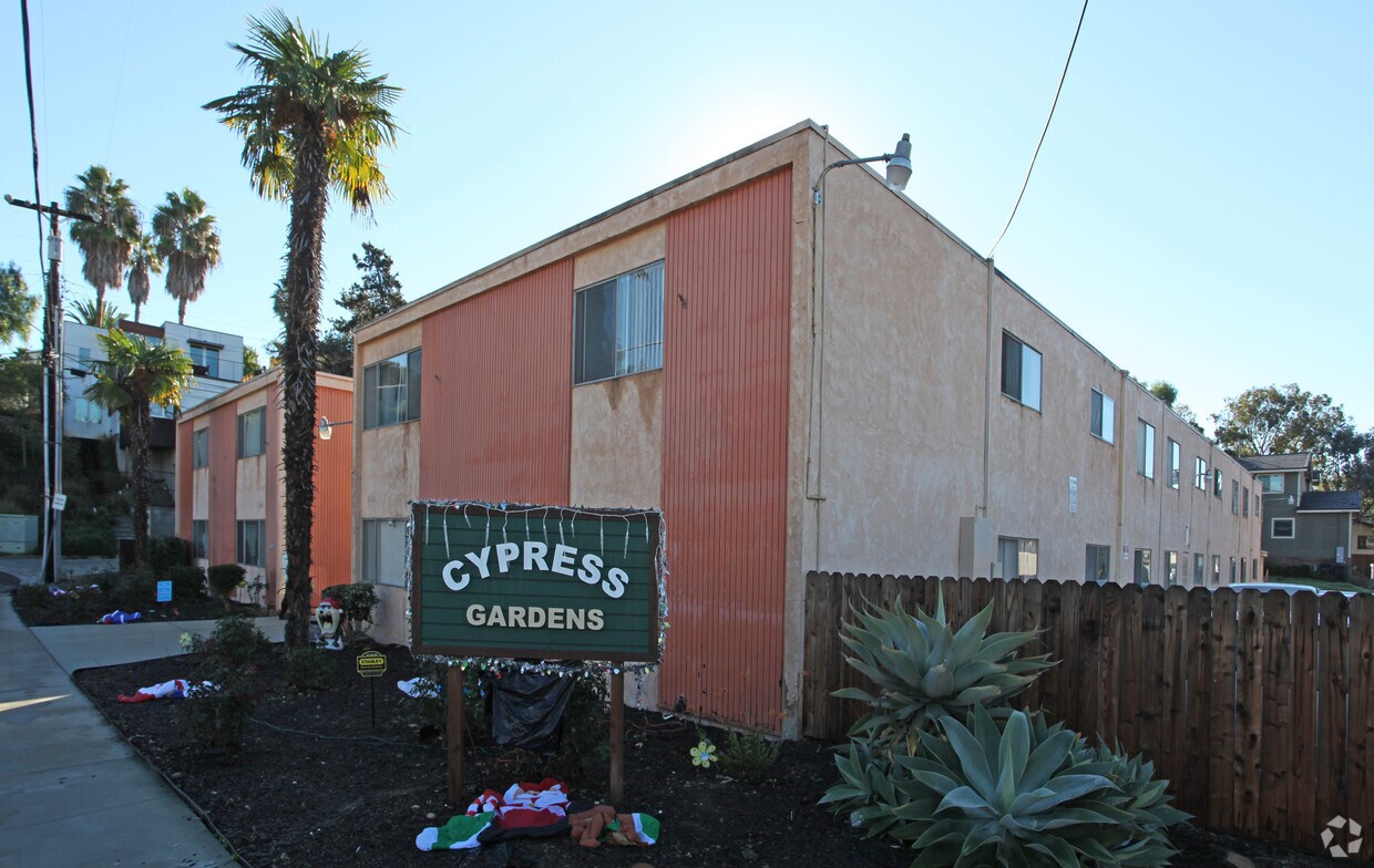 Cypress Gardens Apartments in San Diego, CA