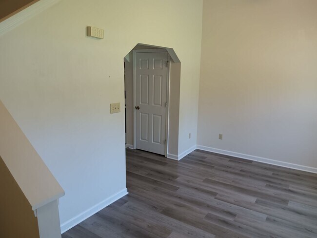 Foto del edificio - 2 Bedroom / 2 Bath Duplex Gray, TN 37615