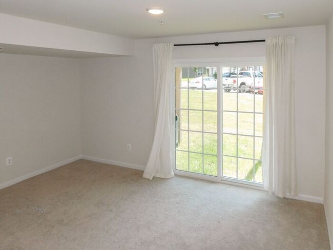 Foto del edificio - Pet Friendly 3 Story Inner Townhouse with ...