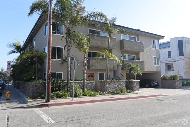 Building Photo - Pacific Lagoon Apartments