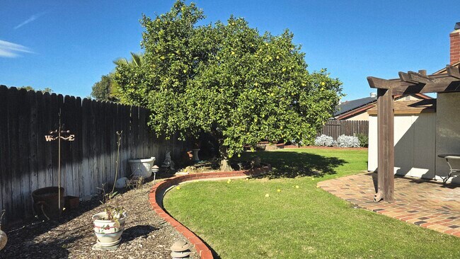 Building Photo - 19352 Andrada Dr