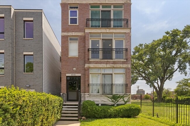 Building Photo - 4541 S Evans Ave