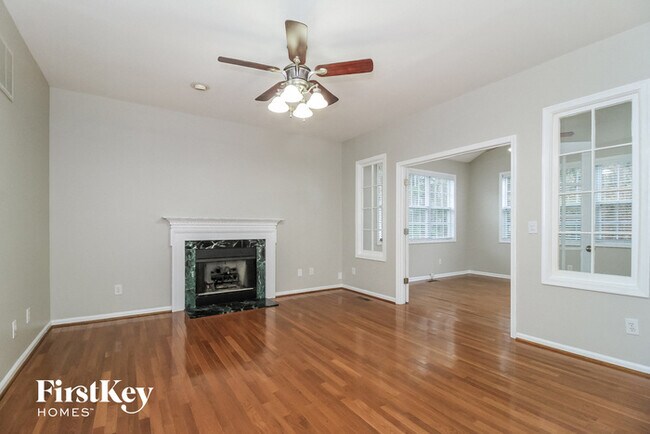 Foto del edificio - 6605 Ivystone Dr