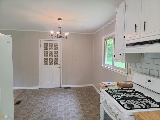 Building Photo - 6948 GA-212