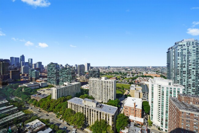 Foto del edificio - 111 W Maple St