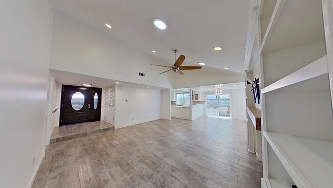 Building Photo - 6851 Via Angelina Dr