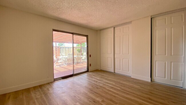 Building Photo - 4945 Antioch Loop
