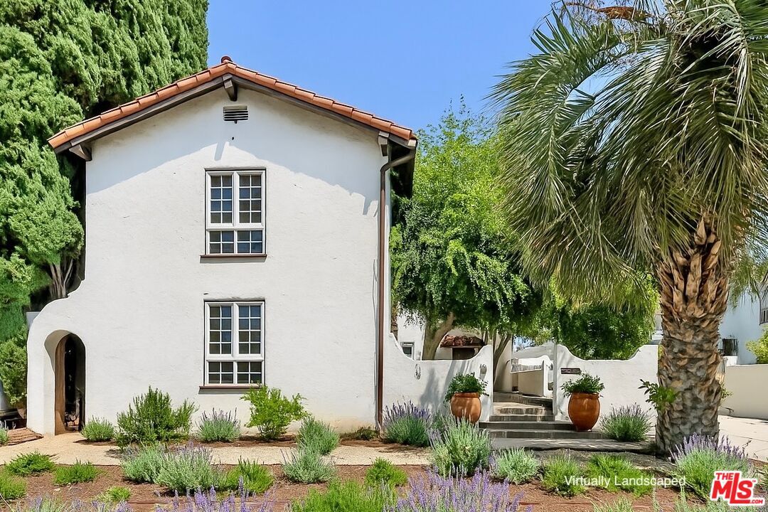 Foto principal - 6233 W 6th St