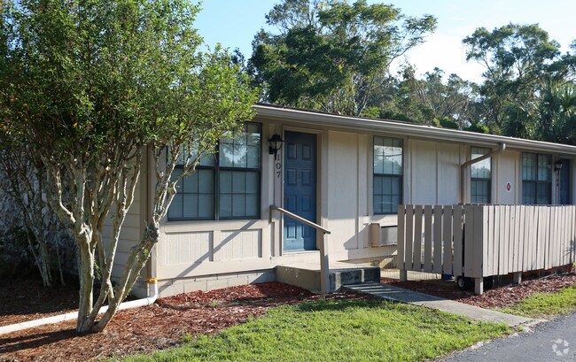 Foto del edificio - The Cottages at Sanford Court