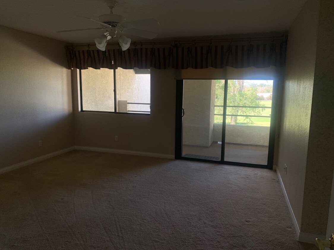 Primary Photo - 2 Bed / 2.5 Bath Condo on Golf course. all...