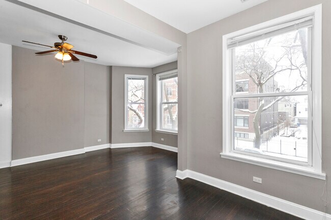 Foto del edificio - 2642 W Potomac Ave