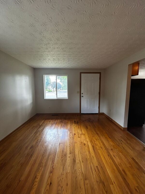 Building Photo - 6187 Ambleside Drive
