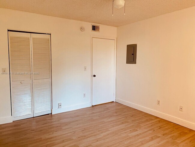 Building Photo - 4055 W McNab Rd