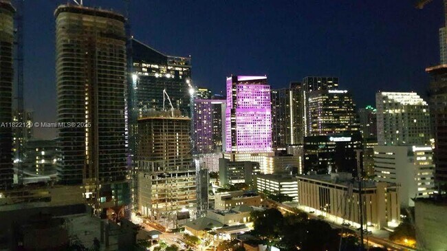 Foto del edificio - 1111 SW 1st Ave