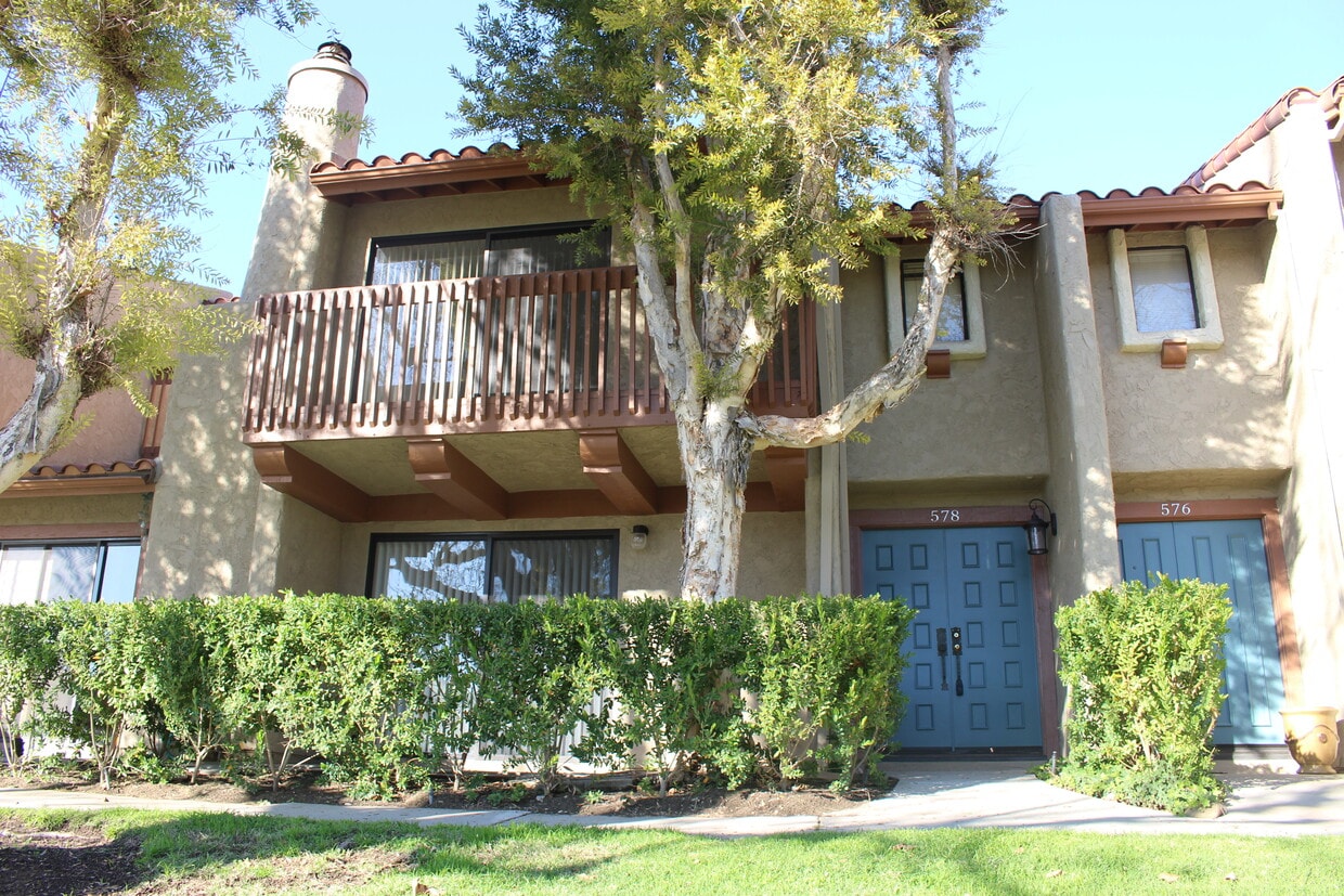 578 Rosewood Ave Unit 578, Camarillo, CA 93010 Condo for Rent in