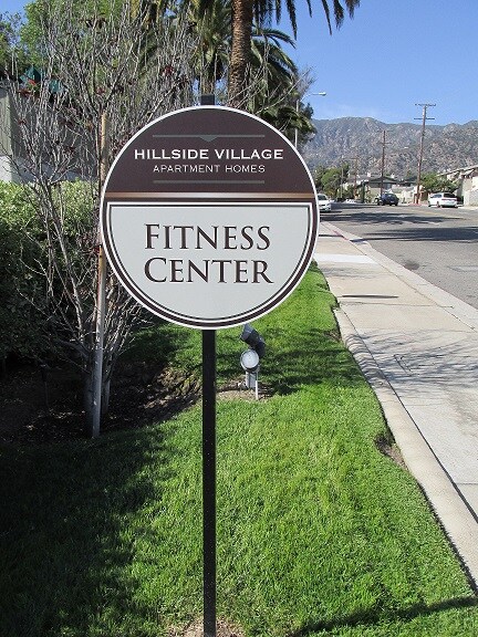 Foto del edificio - Hillside Village Apartments