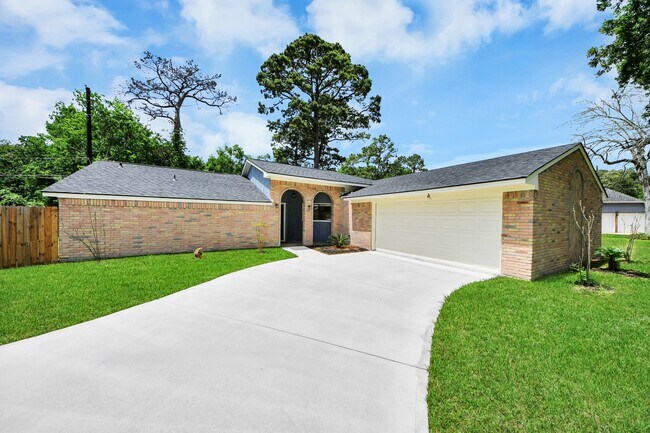 Foto del edificio - 7427 Willow Oak Dr