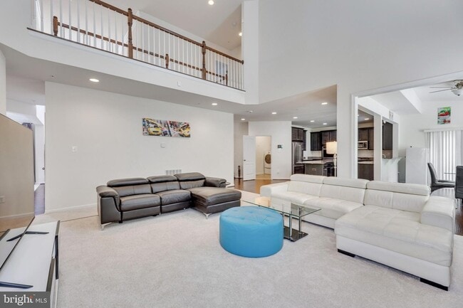 Building Photo - 2201 Monticello Ct