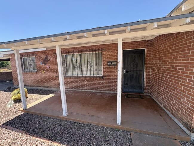 Building Photo - 3964 E Camino de la Colina
