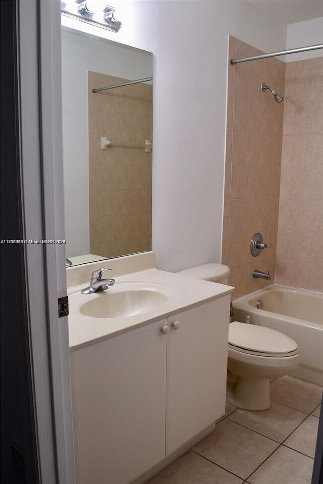 Foto del edificio - 14162 SW 260th St