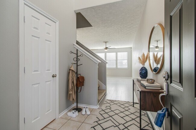 Foto del edificio - 14319 Mirkwood Ln