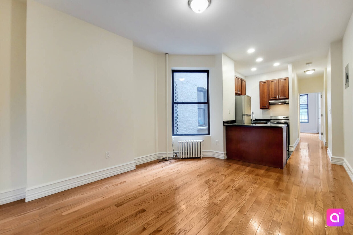 Primary Photo - 209 W 80th St