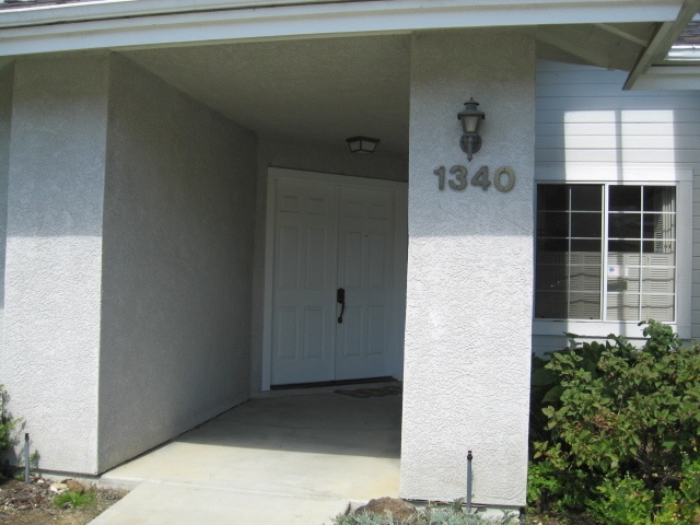 Building Photo - Glen Ellen Home