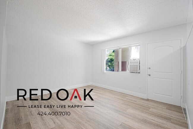 Foto del edificio - 2745 S Fremont Ave