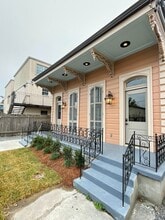 Building Photo - 2838-2840 Dryades St