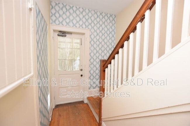 Building Photo - 709 Park Hill Ave
