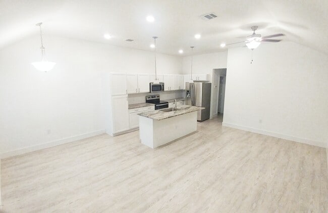 Foto del edificio - 4330 Mallow St