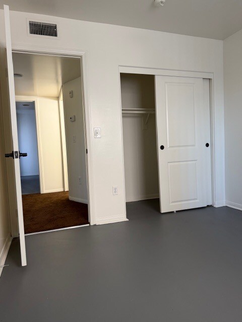 Foto del edificio - Mimmim Town Homes