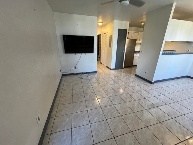 Building Photo - Acacia Park (Pearl City) - 2 bedrooms, 1 bathroom, 1 parking, AC, full size washer/dryer