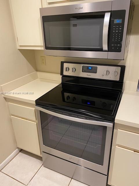 Foto del edificio - 586 Westree Ln