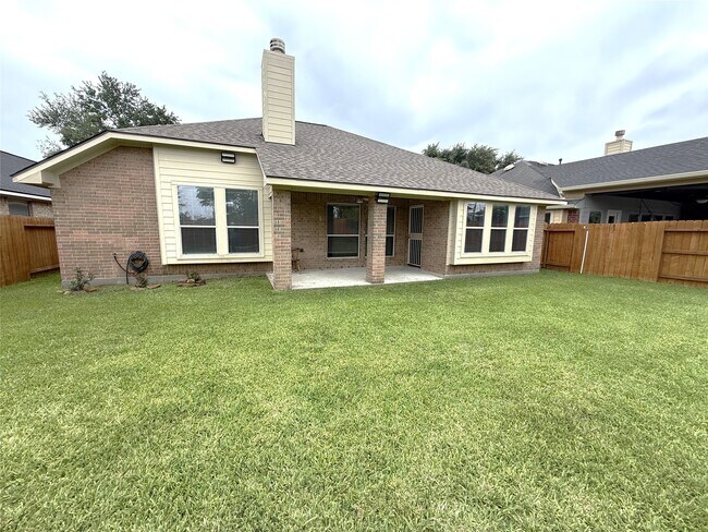 Foto del edificio - 8218 Terrace Brook Dr