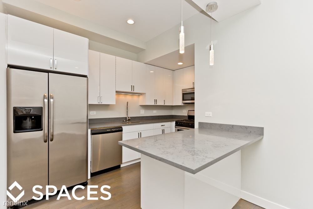 Foto principal - 2153 W Division St