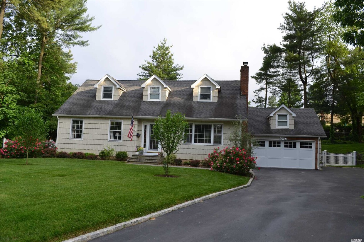 Primary Photo - 35 Wood Ln