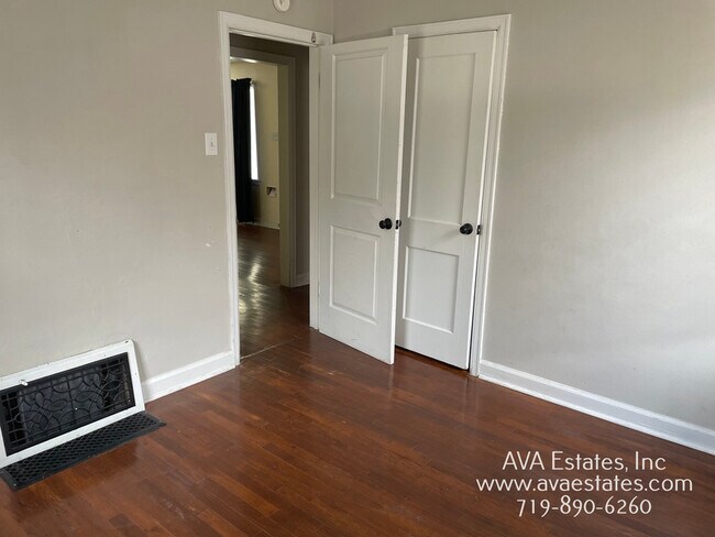 Foto del edificio - 2210 Court St