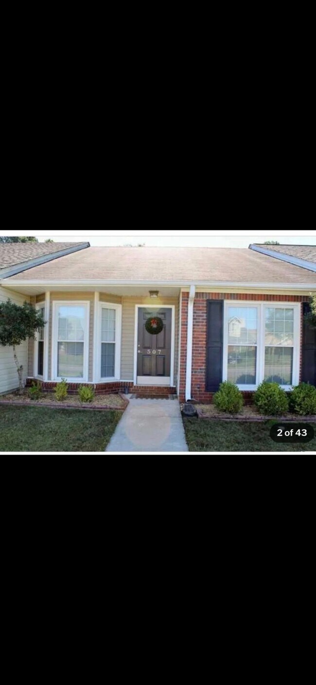 Foto del edificio - 507 Springview St SW