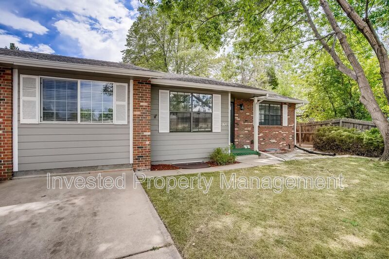 Foto principal - 172 S Cody St