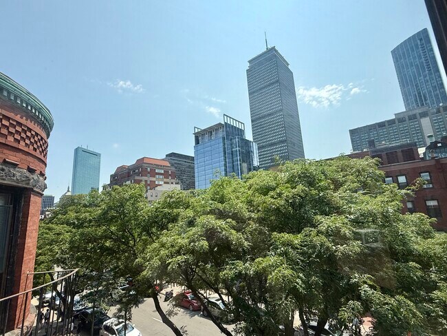 Foto del edificio - 293 Newbury St